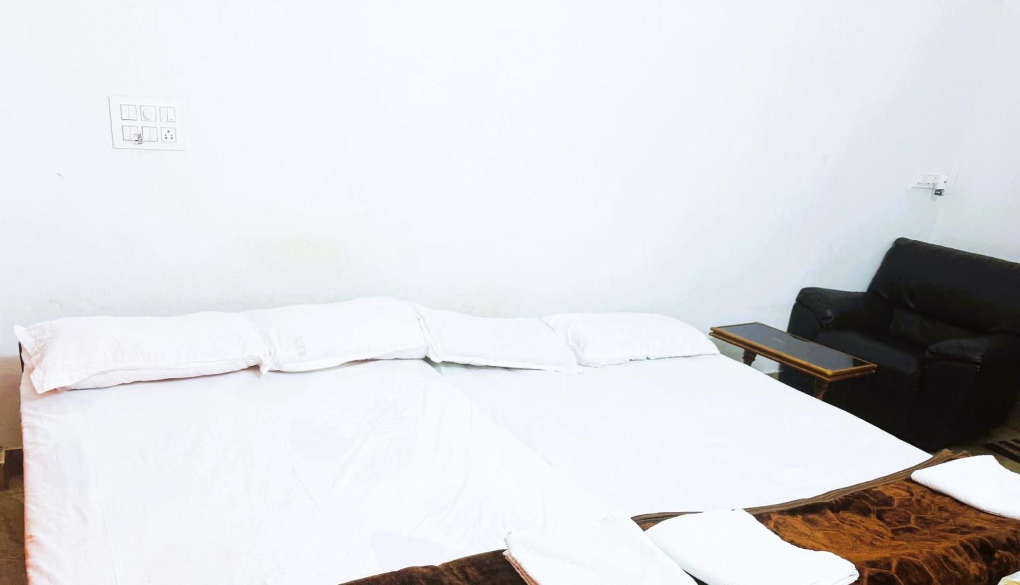 Vcs Apartments Parassinikadavu Parassinikkadavu 외부 사진