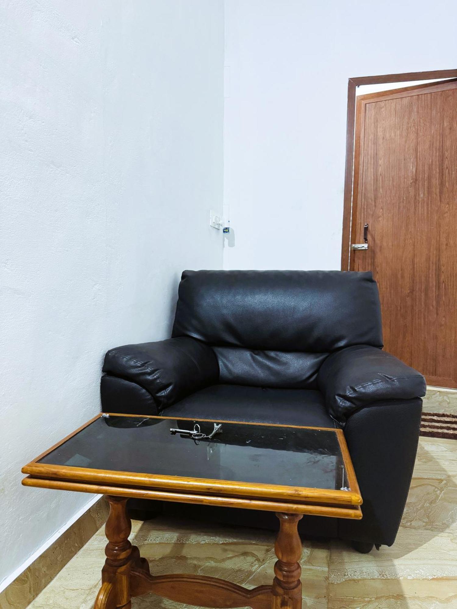 Vcs Apartments Parassinikadavu Parassinikkadavu 외부 사진